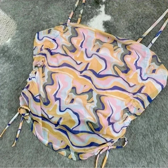 Mesh Swirl Top - Picture 3 of 10